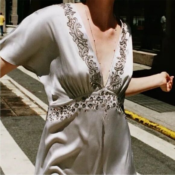 ZARA SHORT EMBROIDERED DRESS PEARL GRAY SZ S - Picture 1 of 10